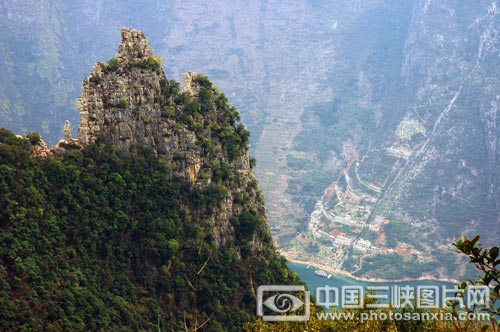 三峡春秋