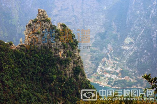 三峡春秋